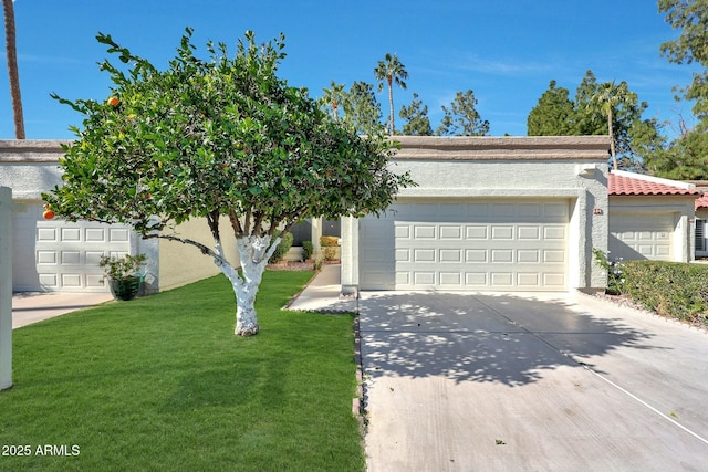 view of front of house with a front lawn