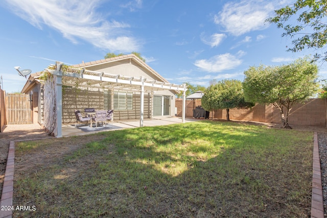 view of yard featuring a pergola and a patio