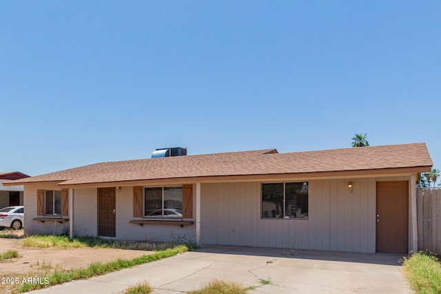 5933 W Mitchell Dr, Phoenix, AZ 85033 - view of ranch-style house