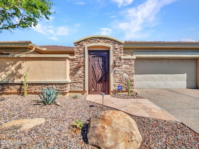 view of front of home featuring a garage