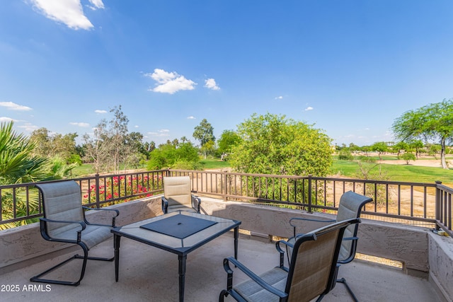 6847 S 27th Pl, Phoenix, AZ 85042 - view of patio / terrace