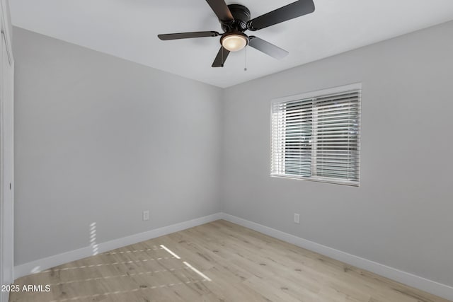 unfurnished room featuring ceiling fan