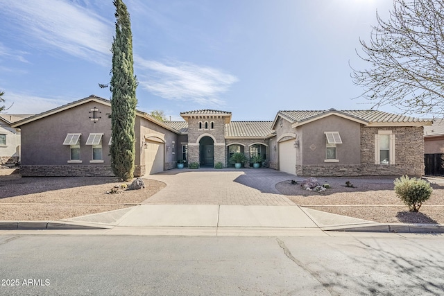 view of front facade with a garage