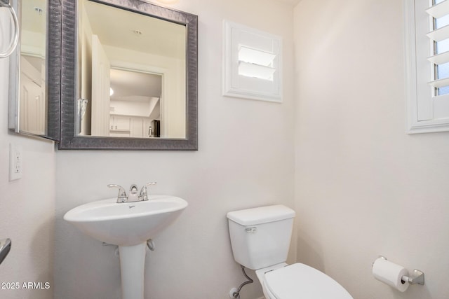 2401 E Rio Salado Pkwy Unit 1048, Tempe, AZ 85288 - bathroom with toilet