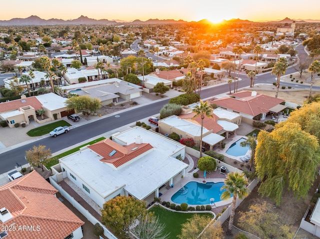 view of aerial view at dusk