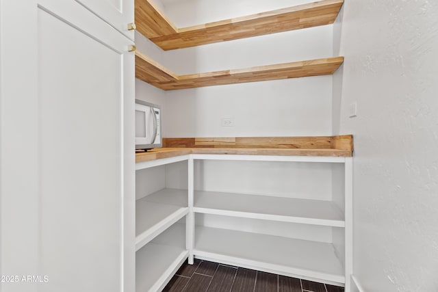 8007 E Del Tesoro Dr, Scottsdale, AZ 85258 - view of storage area