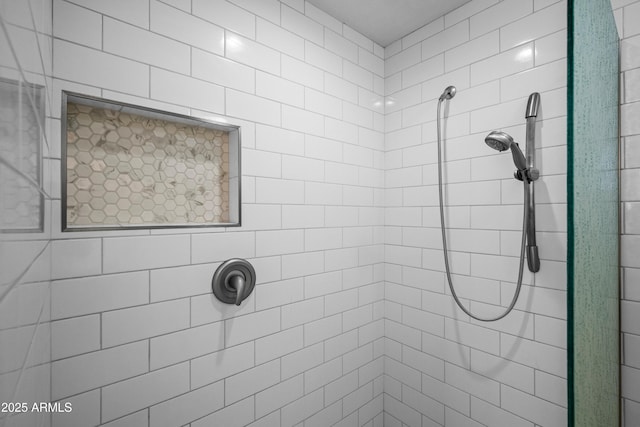 2243 E Cortez Dr, Gilbert, AZ 85234 - full bathroom with a tile shower