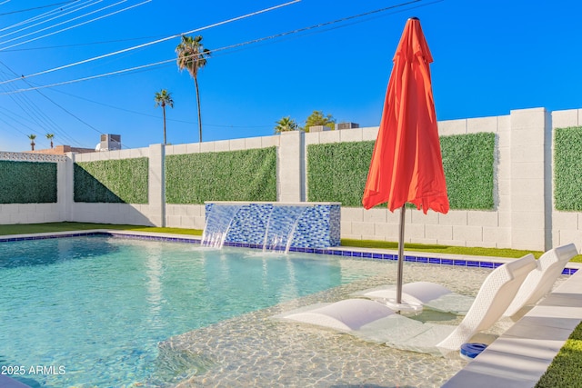 8522 E Virginia Ave, Scottsdale, AZ 85257 - view of pool featuring a fenced backyard