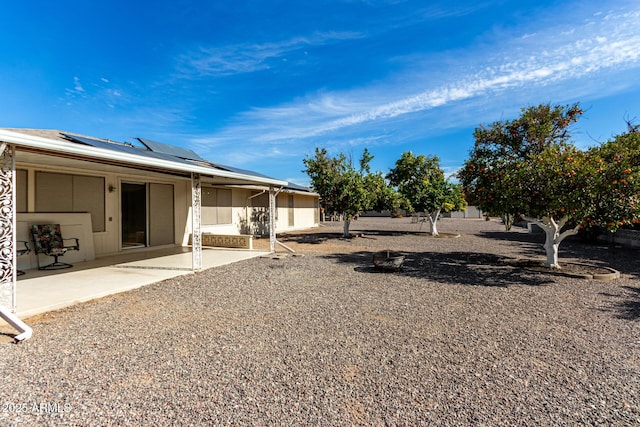 view of yard featuring a patio