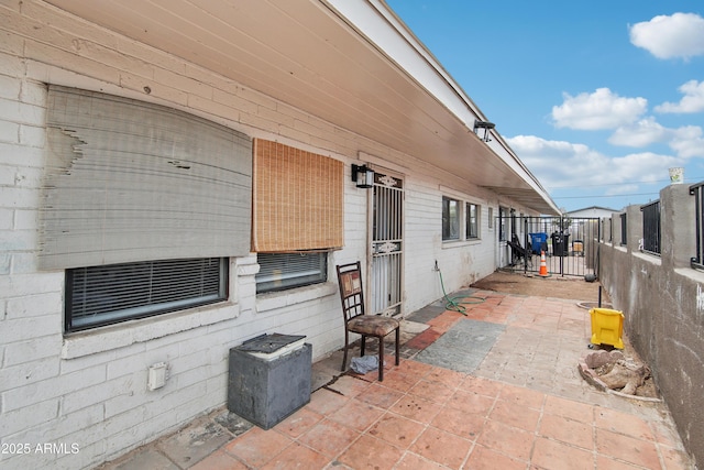 2223 E Roosevelt St, Phoenix, AZ 85006 - view of patio featuring fence