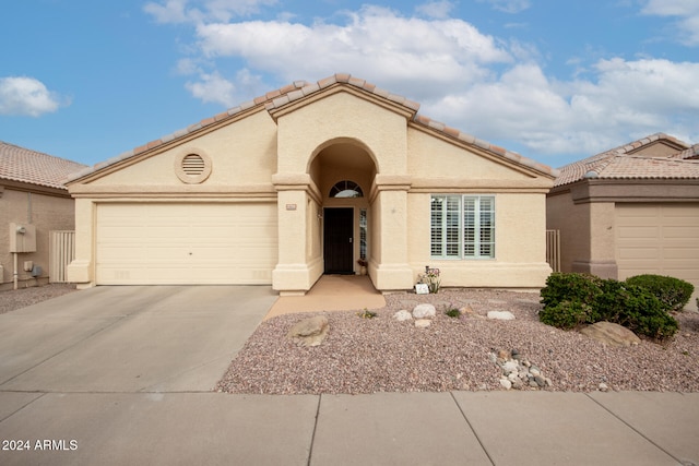 view of front of house with a garage