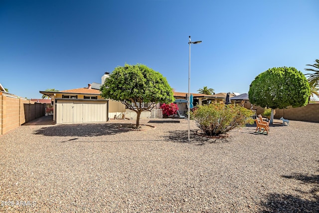 exterior space featuring fence