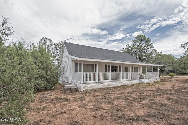 view of front facade featuring covered porch