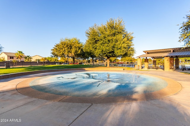 view of swimming pool