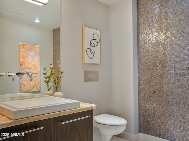 114 W Adams St Ph, Ph, Phoenix, AZ 85003 - bathroom featuring toilet and vanity