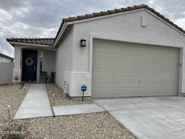 view of front of house with a garage