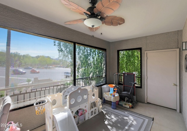 15050 N Thompson Peak Pkwy Unit 2072, Scottsdale, AZ 85260 - sunroom with a water view