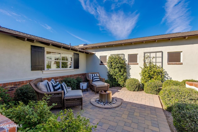 view of patio featuring outdoor lounge area