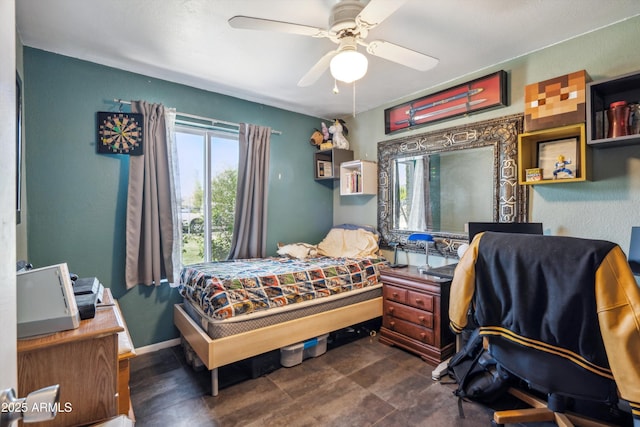 bedroom featuring a ceiling fan