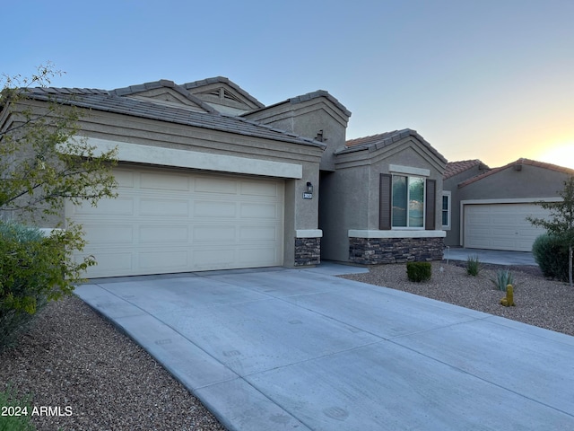 view of front facade featuring a garage