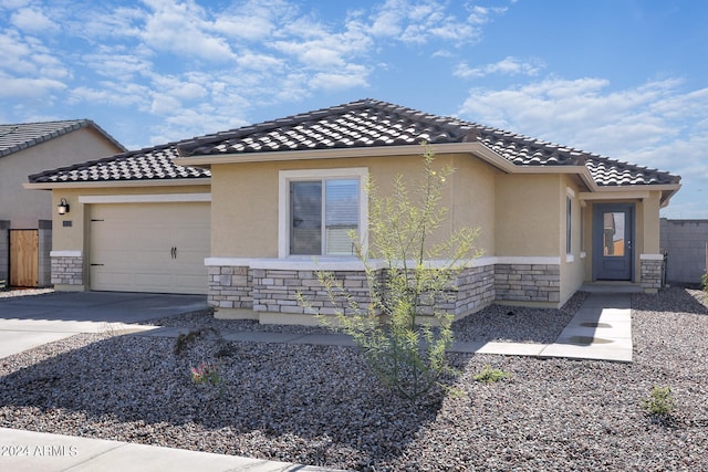 view of front of house with a garage