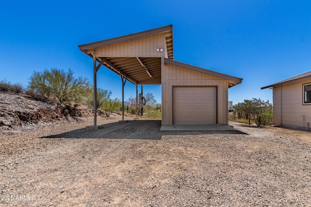 48451 N 27th Ave, New River, AZ 85087 - garage featuring driveway