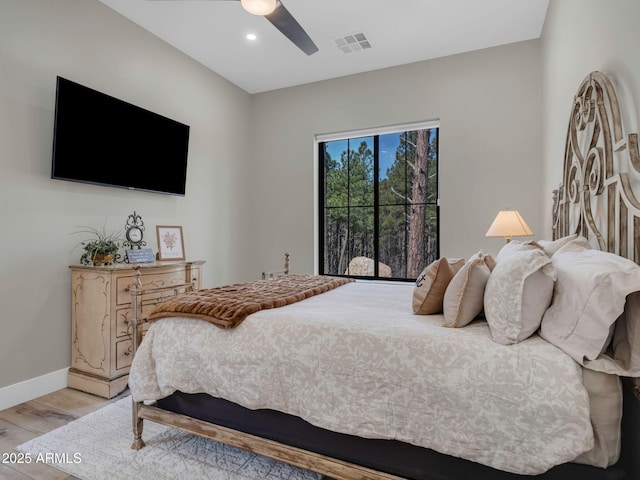 1137 Timbernook Xing, Williams, AZ 86046 - bedroom featuring light wood-style flooring, baseboards, a ceiling fan, and recessed lighting