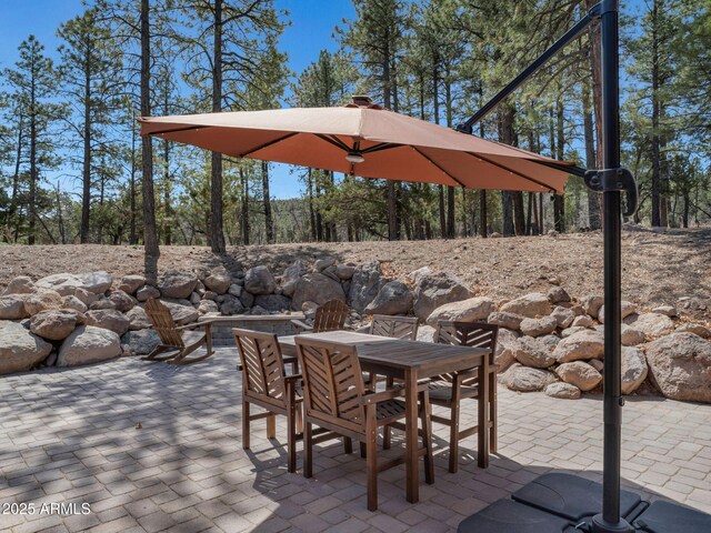 1137 Timbernook Xing, Williams, AZ 86046 - view of patio / terrace with outdoor dining area