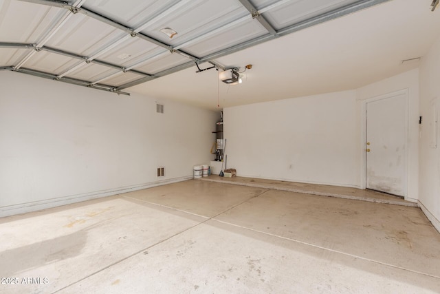 125 S 56th St Unit 124, Mesa, AZ 85206 - garage featuring a garage door opener