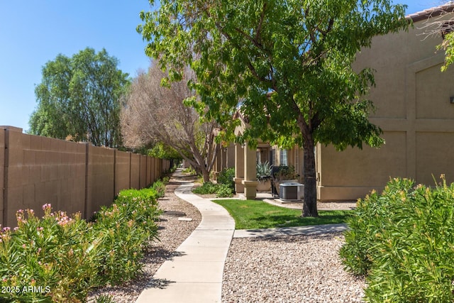 125 S 56th St Unit 124, Mesa, AZ 85206 - view of yard featuring cooling unit