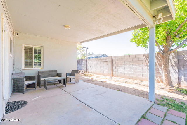 view of patio / terrace featuring outdoor lounge area