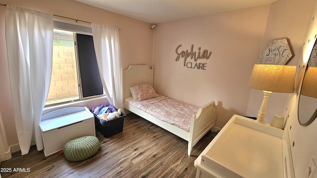 3002 W Caravaggio Ln, Phoenix, AZ 85086 - bedroom with wood finished floors