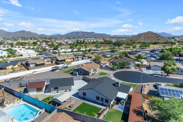 birds eye view of property featuring a residential view and a mountain view