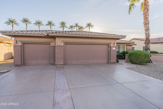 view of front of house featuring a garage