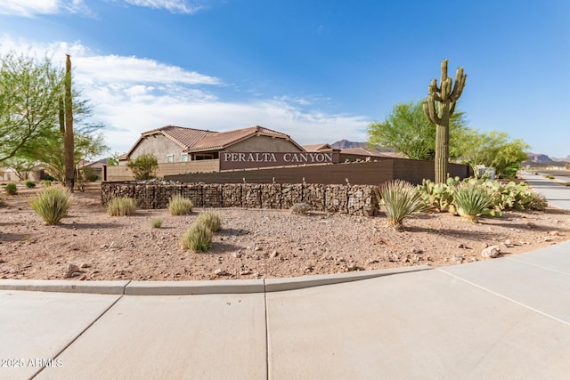 11658 E Chevelon Trl, Gold Canyon, AZ 85118 - view of community / neighborhood sign