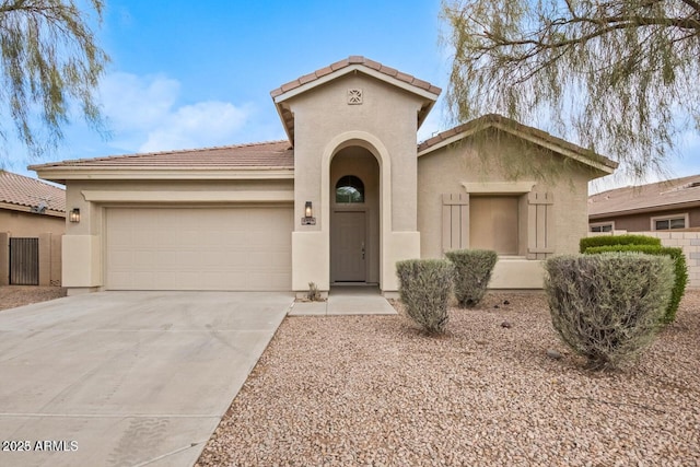 view of front facade with a garage