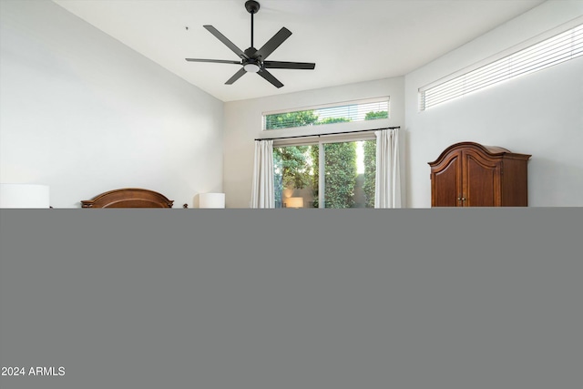 bedroom featuring a ceiling fan