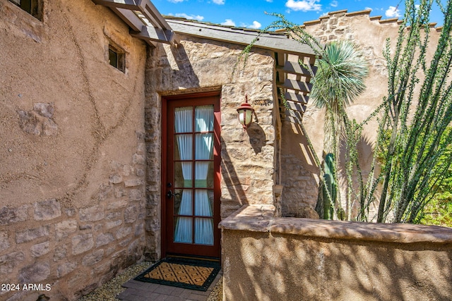 view of property entrance