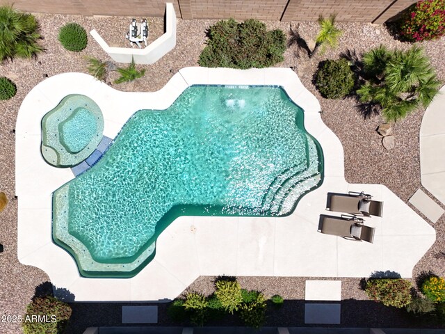 2472 E Prescott Pl, Chandler, AZ 85249 - swimming pool with a patio