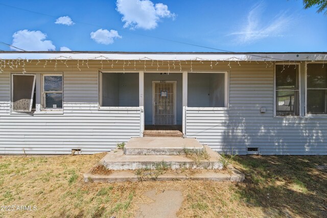 5901 E Short Ave, Globe, AZ 85501 - view of exterior entry with covered porch and crawl space