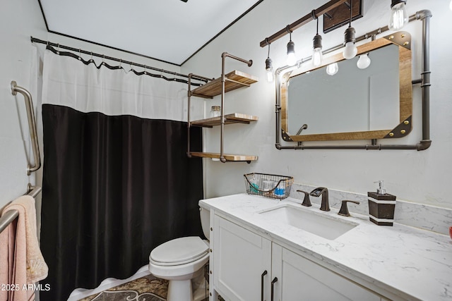 2921 N 103rd Ave, Avondale, AZ 85392 - full bath with vanity and a shower with shower curtain