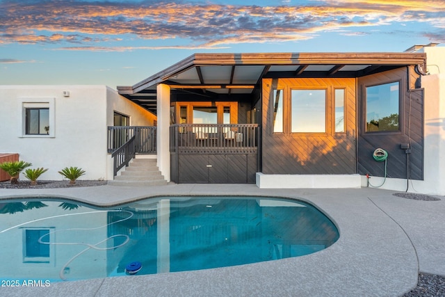 908 W Pershing Ave, Phoenix, AZ 85029 - rear view of property featuring an outdoor pool