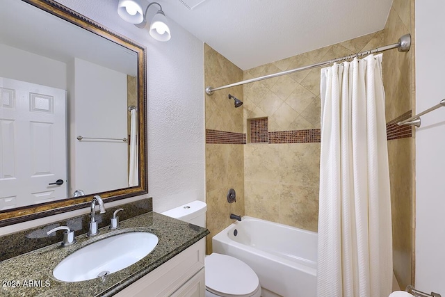 11333 N 92nd St Unit 1118, Scottsdale, AZ 85260 - bathroom featuring vanity, shower / bathtub combination with curtain, and a textured wall