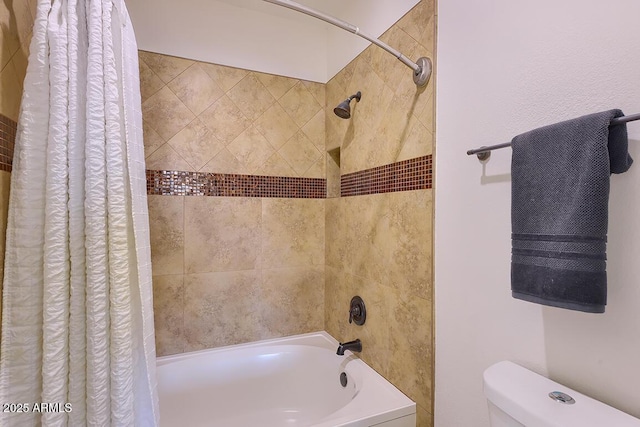11333 N 92nd St Unit 1118, Scottsdale, AZ 85260 - full bathroom with shower / bathtub combination with curtain and toilet