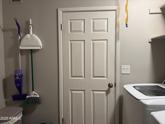 8520 W Palm Ln Unit 1054, Phoenix, AZ 85037 - laundry area featuring washer / clothes dryer