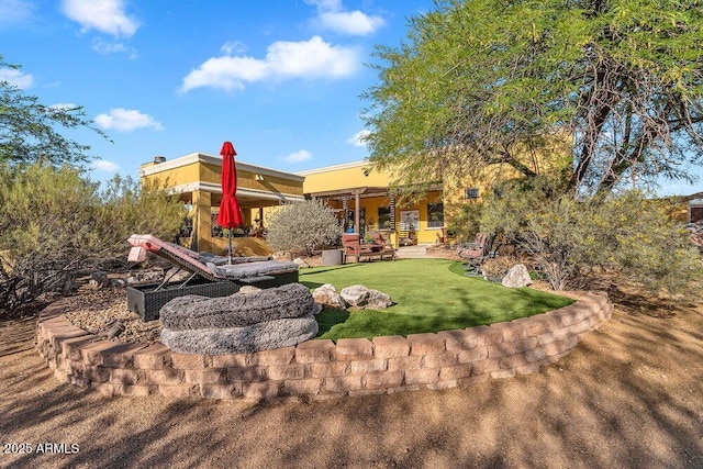 view of yard with a patio area