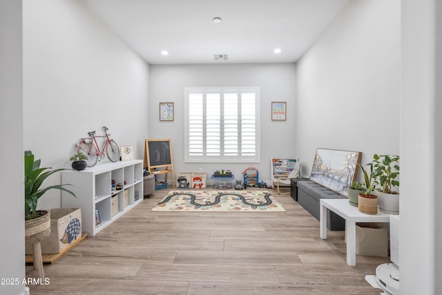 24314 N 21st Pl, Phoenix, AZ 85024 - living area with recessed lighting and wood finished floors