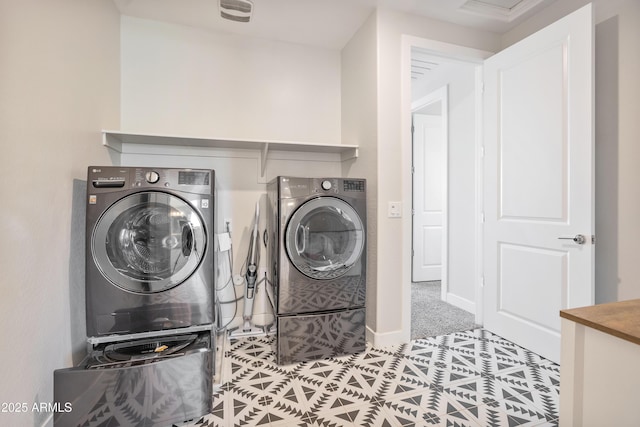 24314 N 21st Pl, Phoenix, AZ 85024 - washroom with washing machine and clothes dryer, baseboards, and tile patterned floors