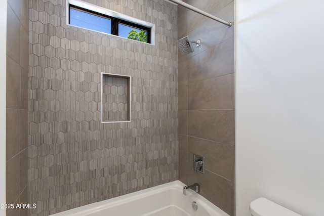 100 W Northern Ave Unit 12, Phoenix, AZ 85021 - full bathroom with toilet and tub / shower combination