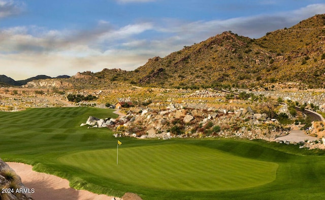 view of property's community featuring a mountain view